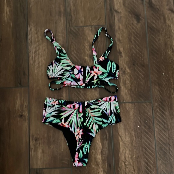 Floral bikini two piece - Picture 1 of 2